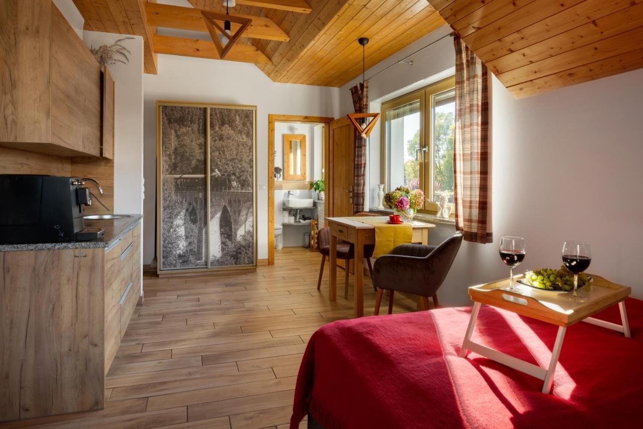 Apartamenty U Harrego II Przy Stawie Spa Klimatyzacja,Balkon,Sauna , Balia, Ogrod,Parking Kudowa-Zdroj Dış mekan fotoğraf